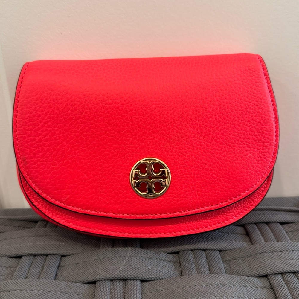 Tory Burch Jamie Shoulder Bag. Dust bag included